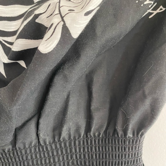 Strapless dress from Hawaii - Picture 3 of 3